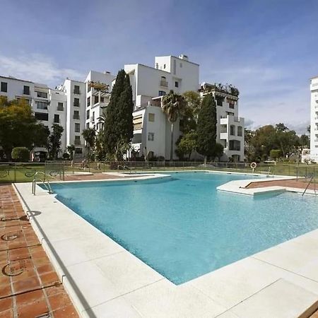 Caprichoso Apartamento En El Corazon De Puerto Banus Marbella Bagian luar foto