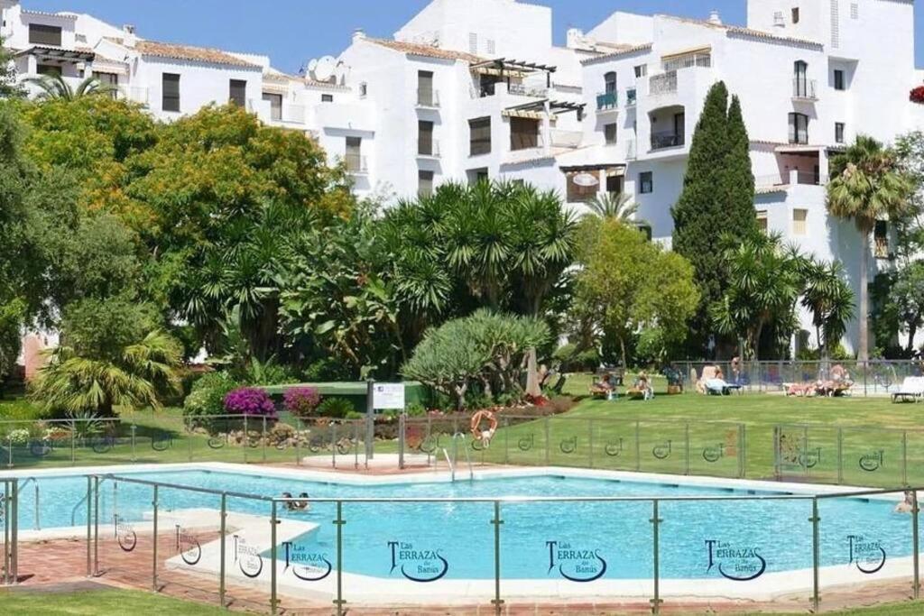 Caprichoso Apartamento En El Corazon De Puerto Banus Marbella Bagian luar foto