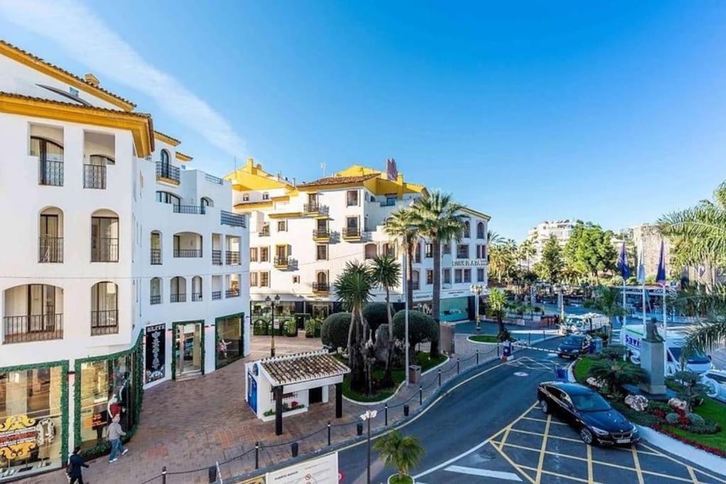Caprichoso Apartamento En El Corazon De Puerto Banus Marbella Bagian luar foto