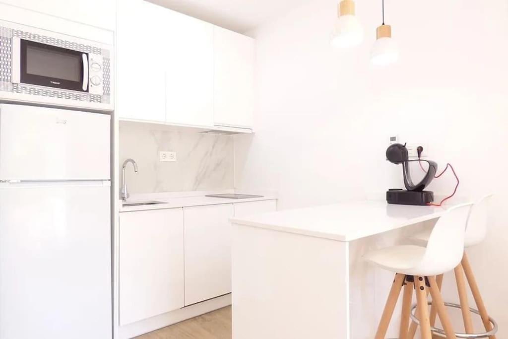 Caprichoso Apartamento En El Corazon De Puerto Banus Marbella Bagian luar foto